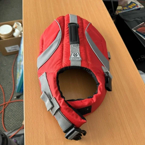 Small Dog Lifejacket - Picture 3 of 8